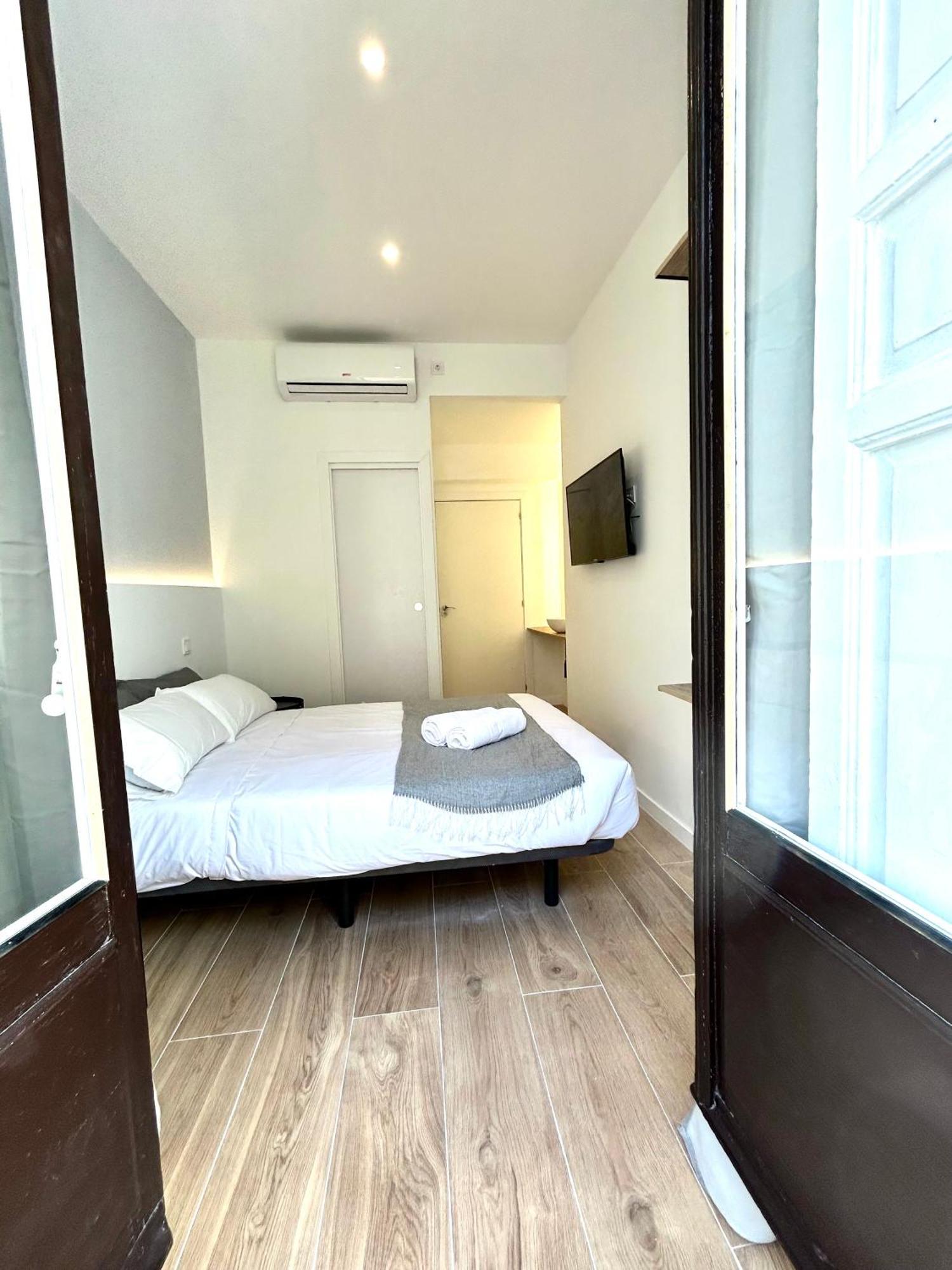 Casa De Huespedes San Andres Hotel Madrid Ngoại thất bức ảnh