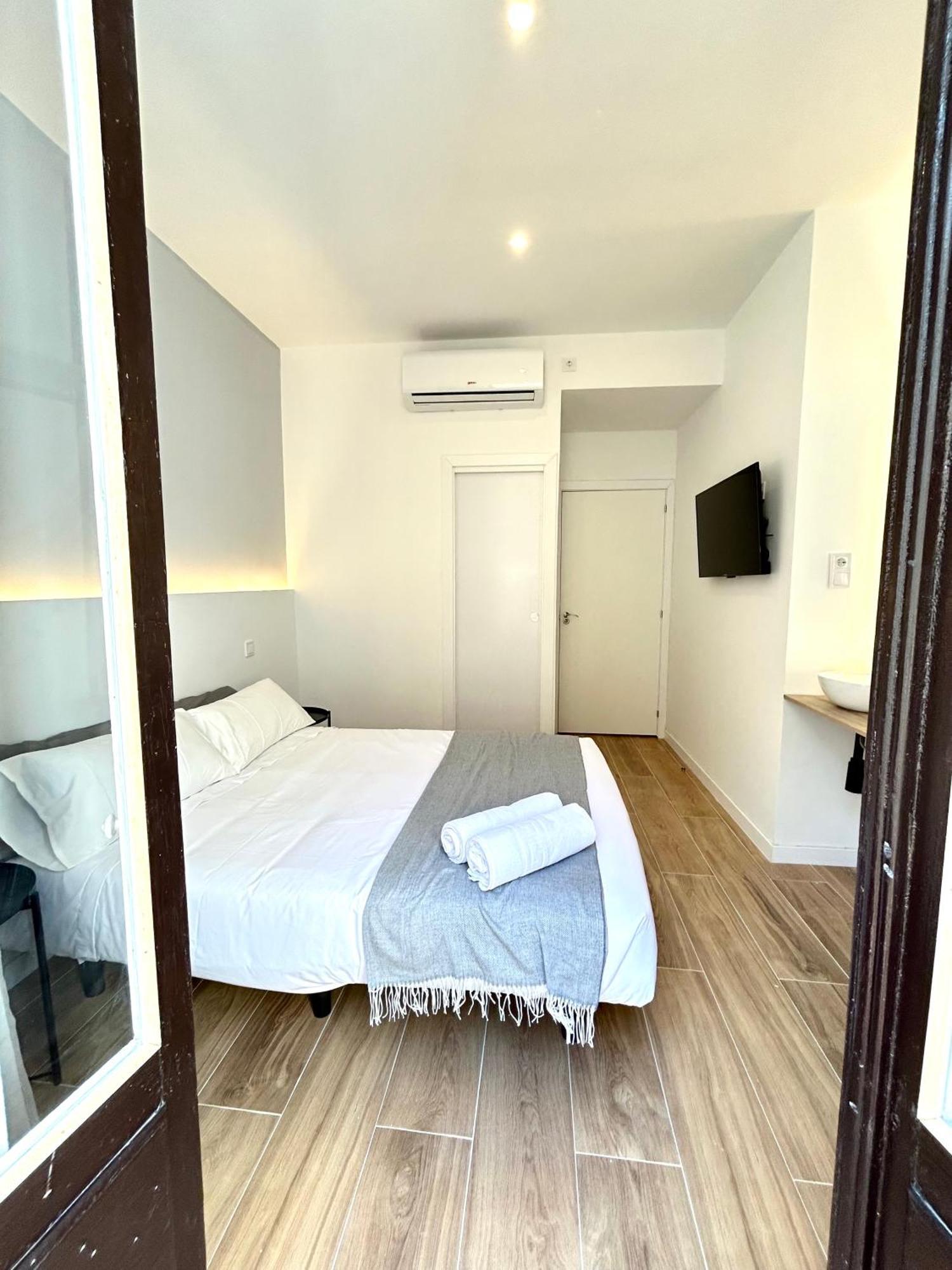 Casa De Huespedes San Andres Hotel Madrid Ngoại thất bức ảnh