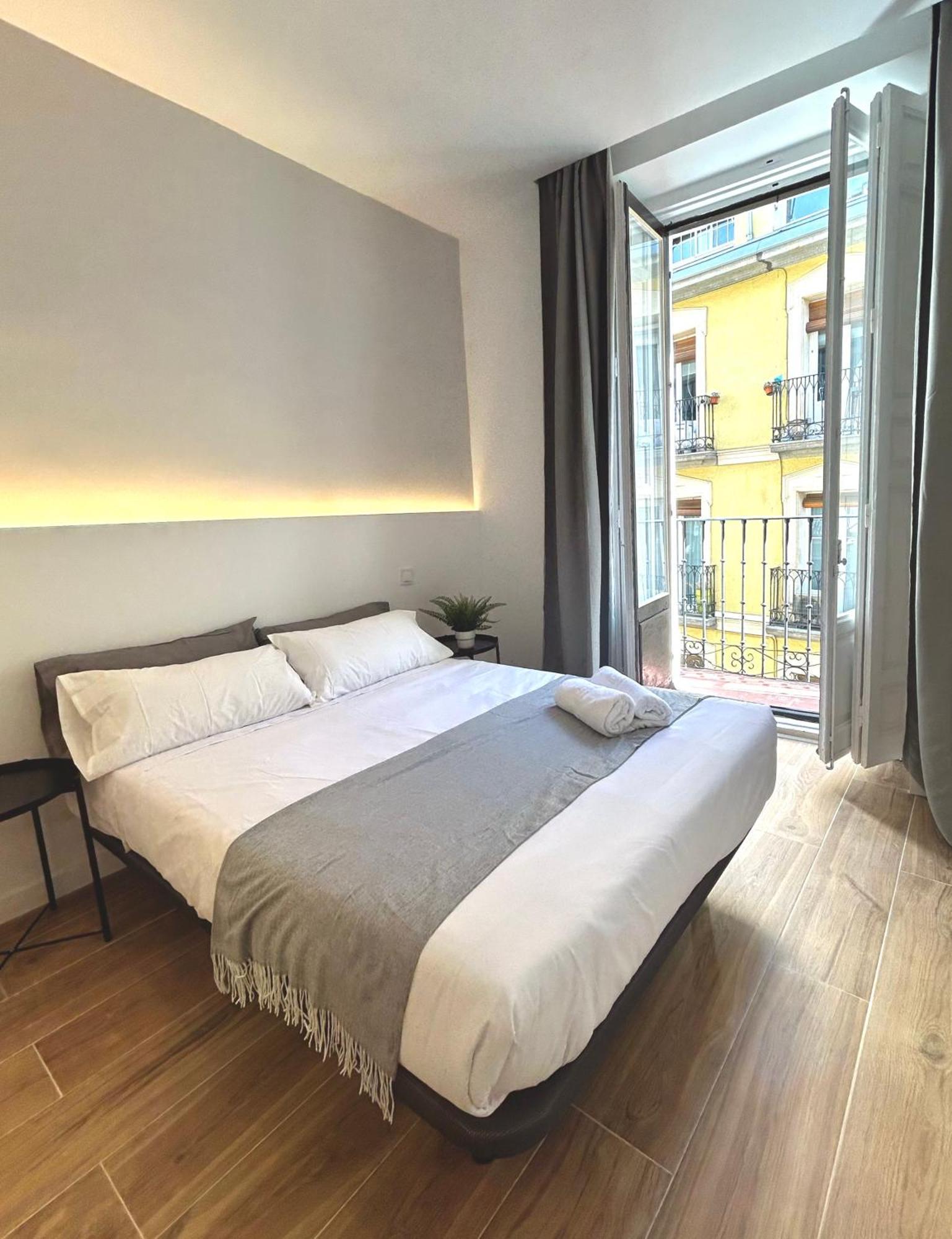 Casa De Huespedes San Andres Hotel Madrid Ngoại thất bức ảnh