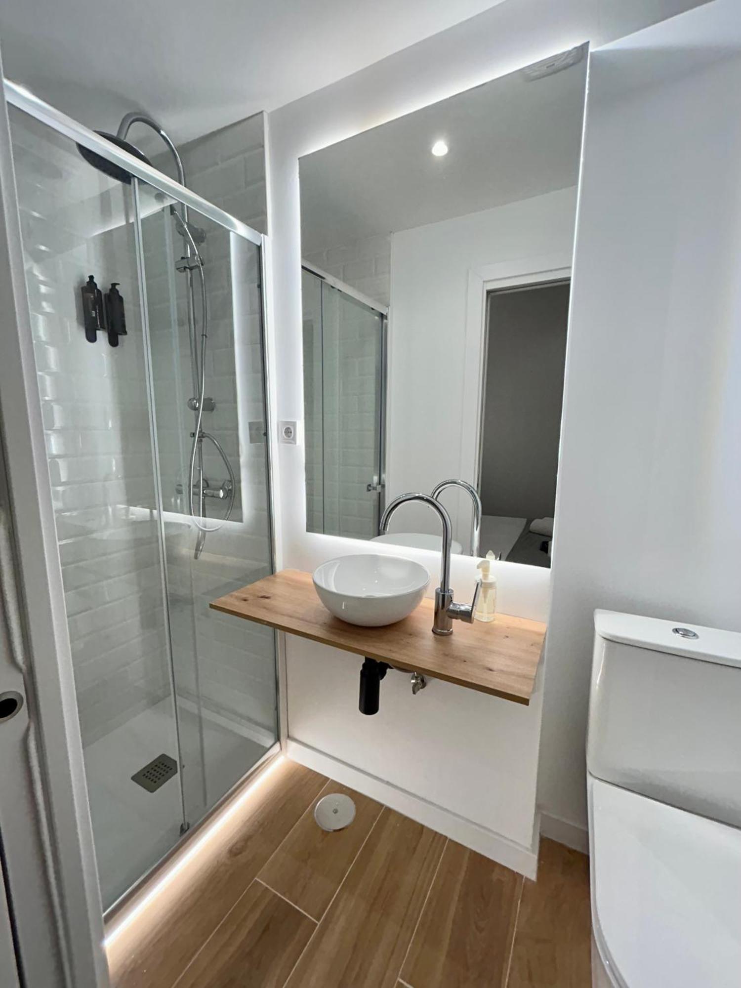 Casa De Huespedes San Andres Hotel Madrid Ngoại thất bức ảnh
