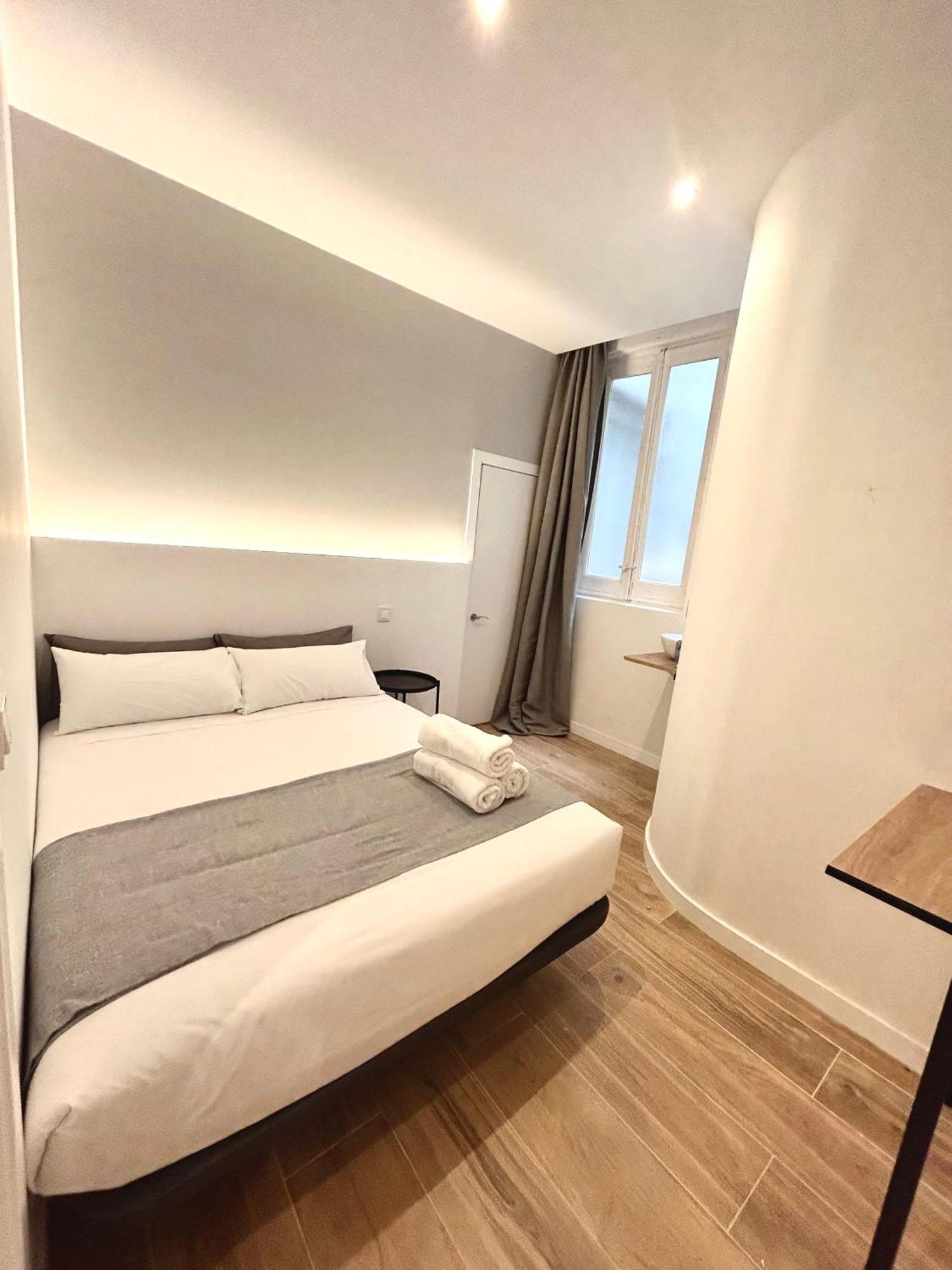 Casa De Huespedes San Andres Hotel Madrid Ngoại thất bức ảnh